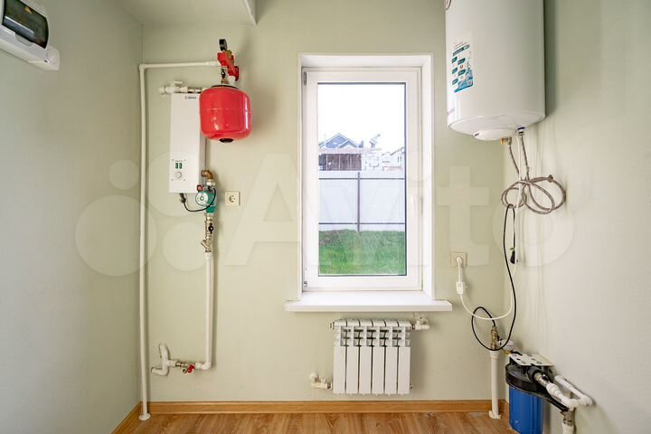 Коттедж 216 м² на участке 8 сот.