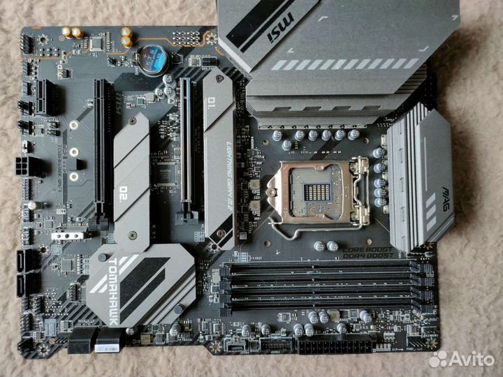 MSI B560 tomahawk