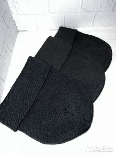 Женские шапки 3 шт