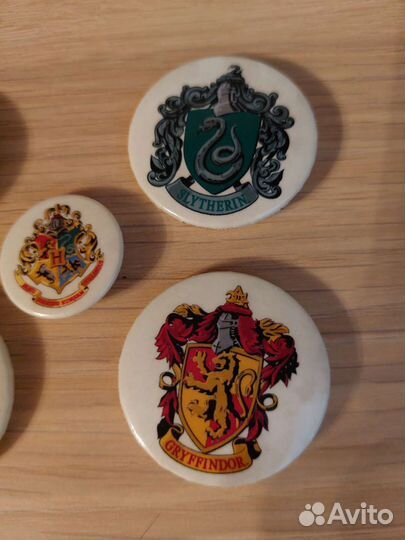 Значки гарри поттер