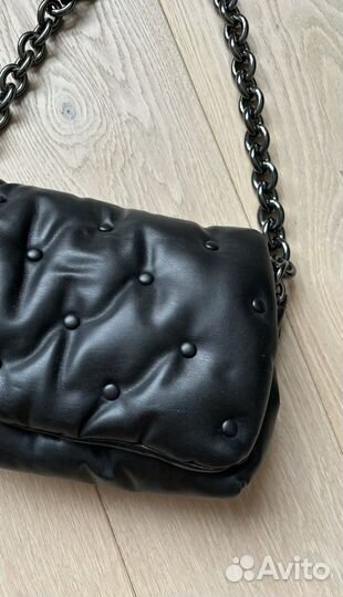 Сумка Zara черная с цепочкой