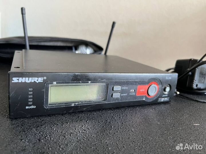 Микрофон Shure SLX4-beta58A