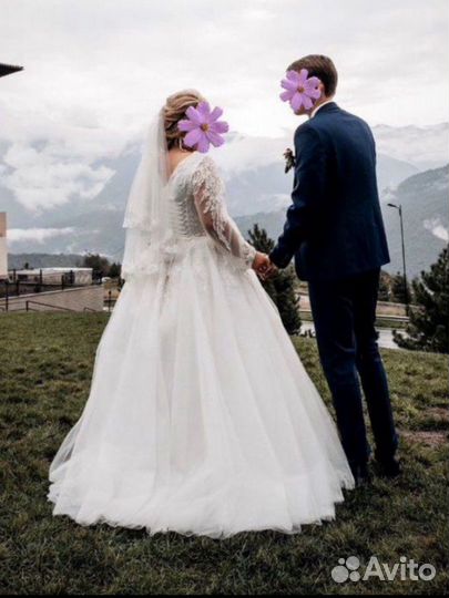 Свадебное платье