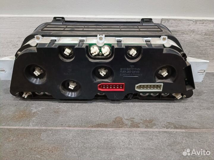 Приборная панель ваз 2110