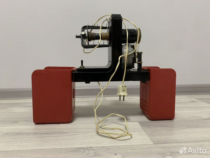 Электрическая прялка Б/у