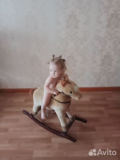 Интерактивная лошадка качалка ржет и открывает рот