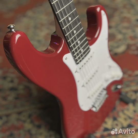 Электрогитара J&D Guitars ST-C Stratocaster SSS Re