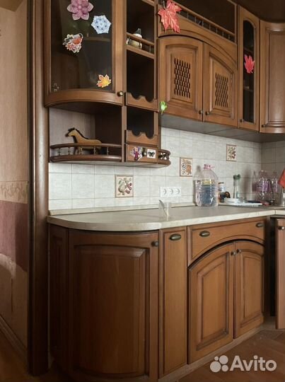 Кухонный гарнитур бу массив