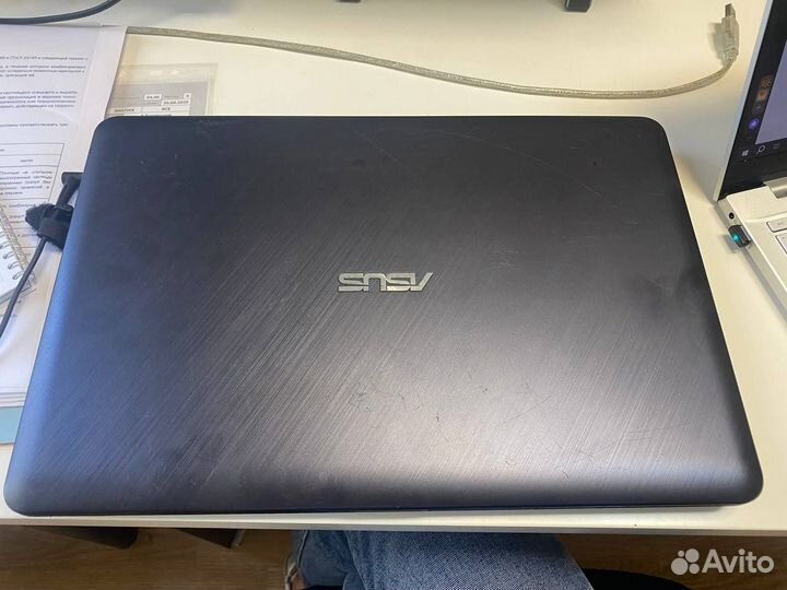 Ноутбук Asus