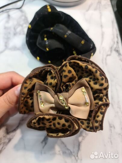 Заколка и резинка для волос