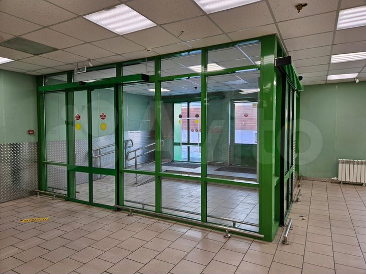 Продам помещение свободного назначения, 677.9 м²