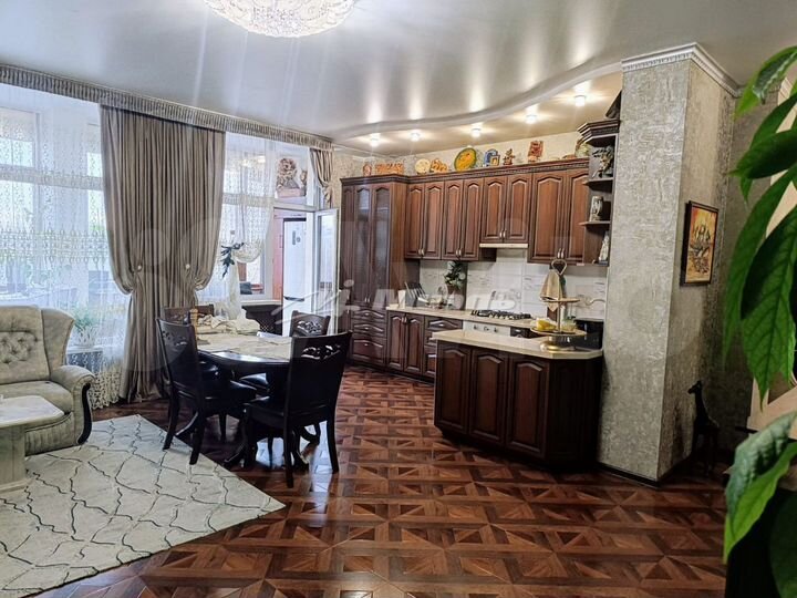 3-к. квартира, 112,6 м², 6/11 эт.