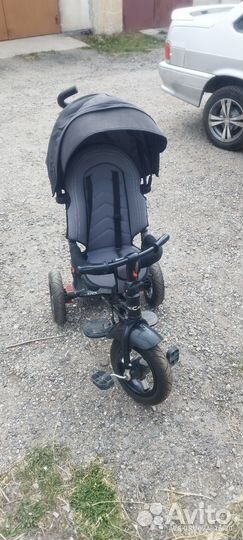 Детский велосипед трехколесный с ручкой