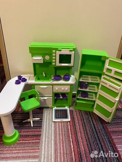 Детские игрушки, кухня для кукол