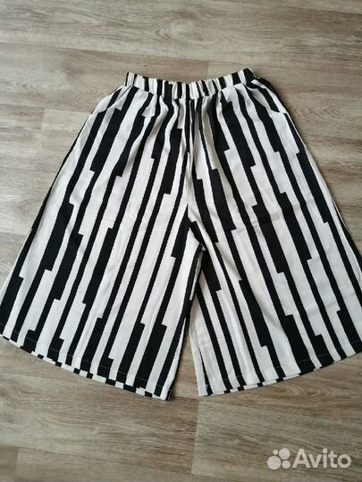 Шорты новые