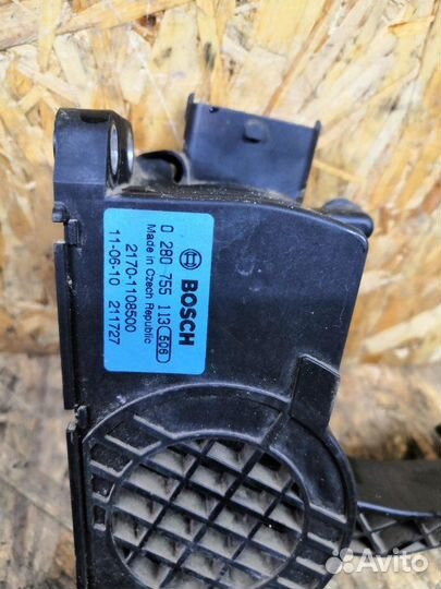 Педаль газа LADA Priora 2012