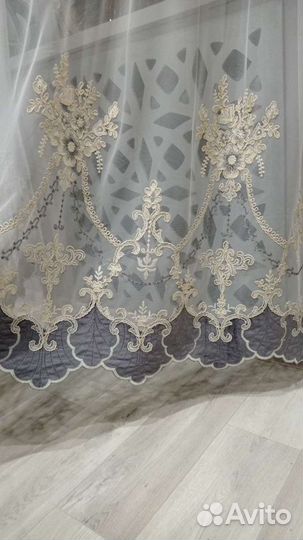 Тюль сетка 3D цветы,отделка бархат Эмираты