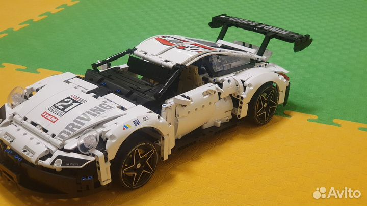 Lego машинка Porshe 911