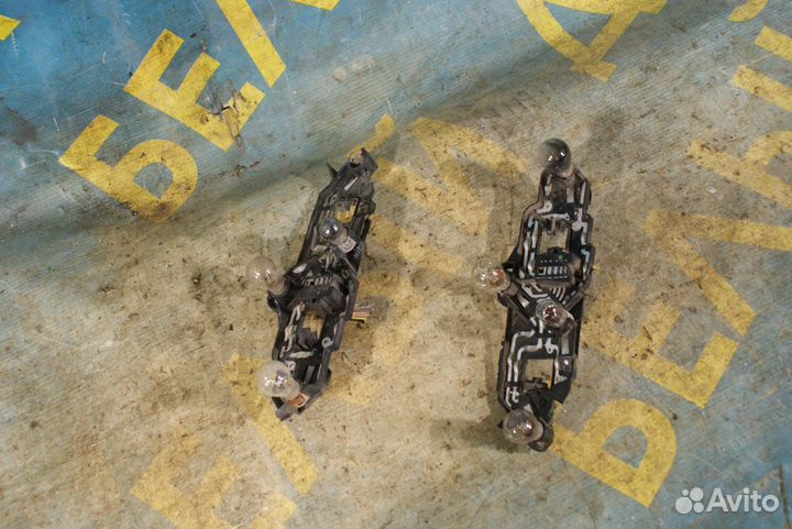 Цоколь плата заднего фонаря Peugeot 307