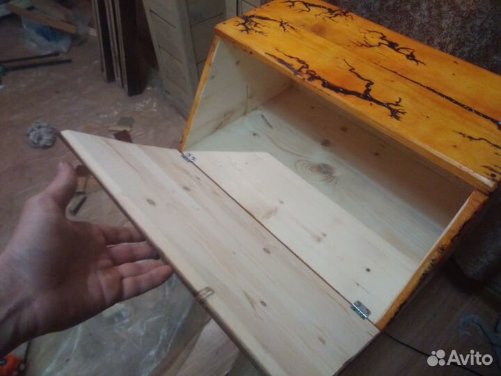 Хлебница из дерева (ручная работа)