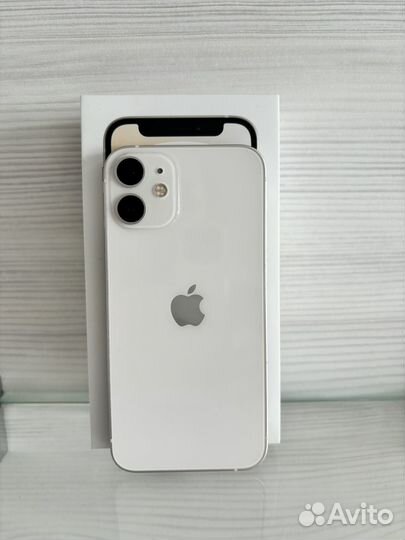 iPhone 12 mini, 64 ГБ