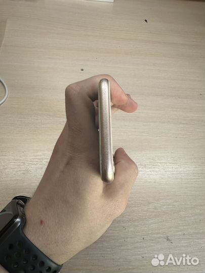 iPhone 8, 64 ГБ