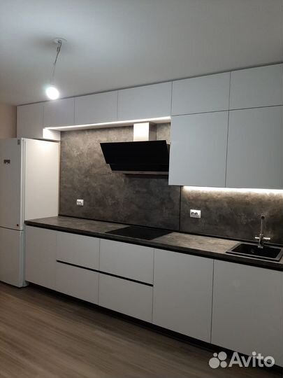 Кухонный гарнитур угловой