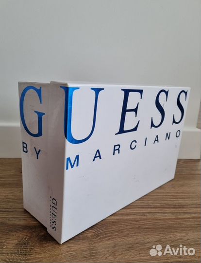 Туфли женские Guess