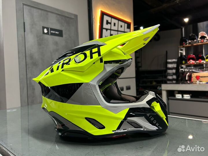 Шлем кроссовый Airoh Twist 3.0 King Yellow Gloss