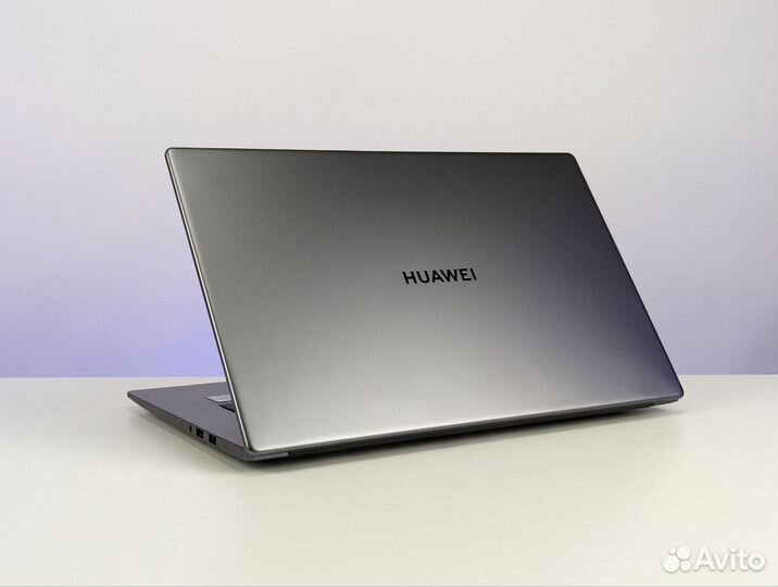 Huawei MateBook D 15 IPS FHD 8GB RAM i3 1115G4