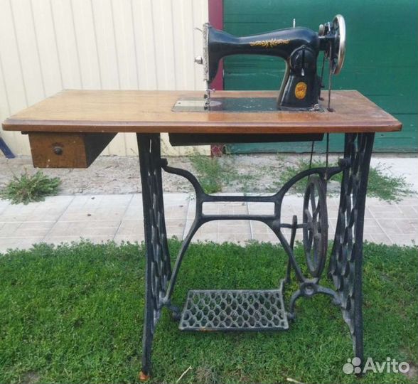 Швейная машина singer ножная