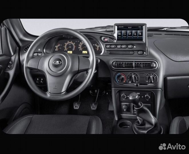 Рамка щитка панели приборов Шевроле Нива