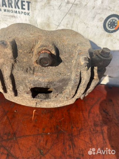 Суппорт передний правый Great Wall Safe 2.2 2007