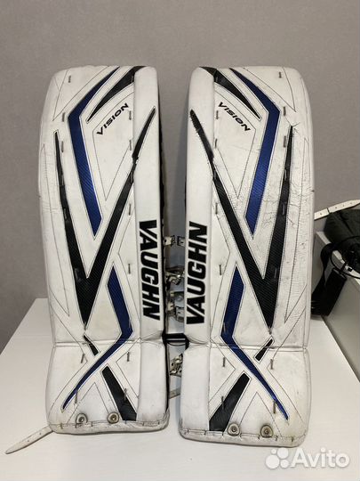 Вратарские щитки, ловушка и блин