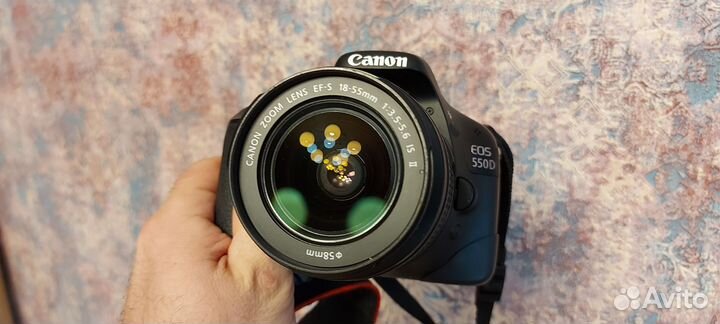 Зеркальный фотоаппарат Canon EOS 550D с 18-55