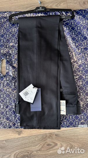 Новый мужской костюм Henderson