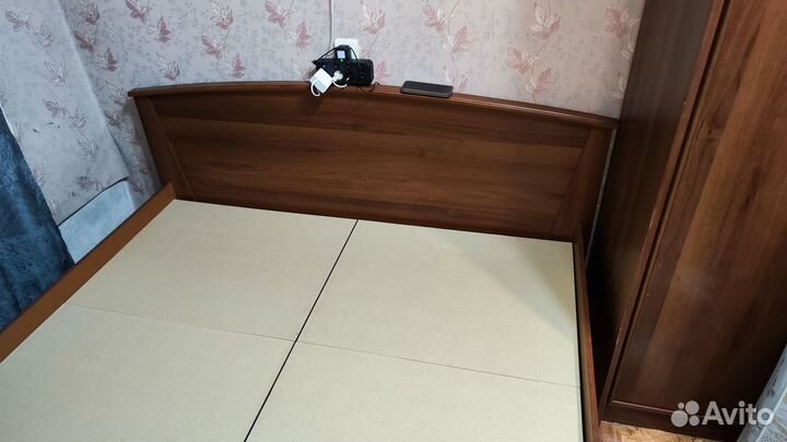 Кровать двухспальная бу