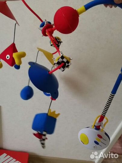 Мобиль на детскую кроватку