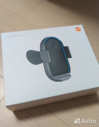 Держатель с беспроводной зарядкой телефона Xiaomi