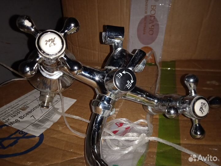 Ручки для межкомнатных дверей и другое