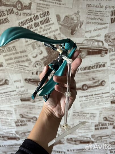 Шарнирная фигурка Хатсуне Мику