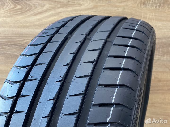 Triangle EffeXSport TH202 235/35 R19 91Y