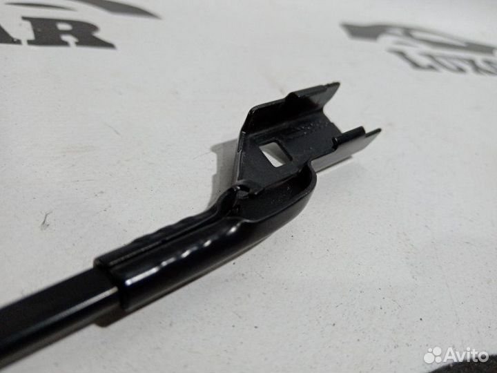 Щеткодержатель стеклоочистителя передний правый