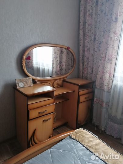 Спальный гарнитур бу