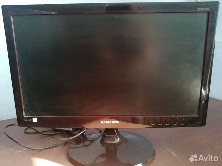 Монитор Samsung