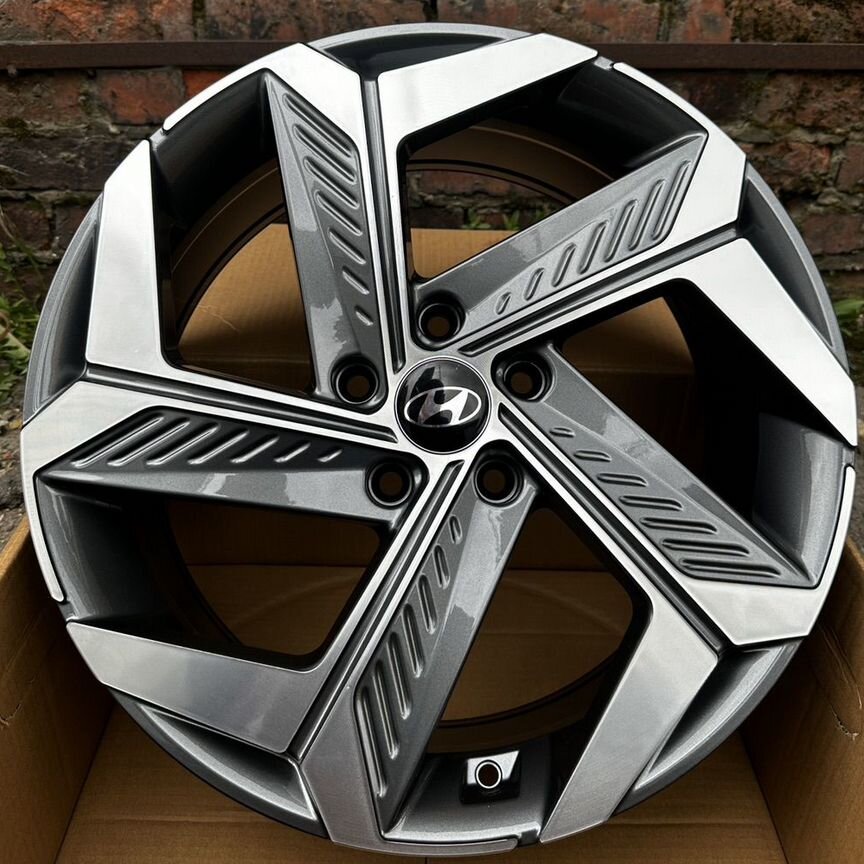Литые диски Hyundai 7.5×R18 5×114.3