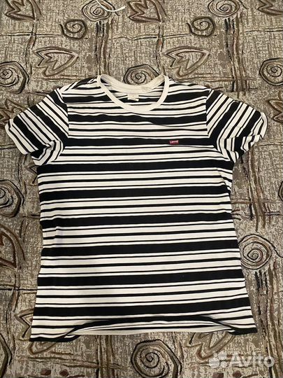 Футболка levis