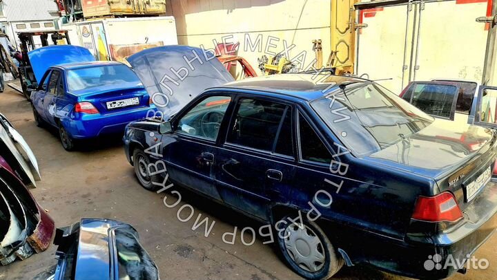 Стекло уголок на Daewoo Nexia