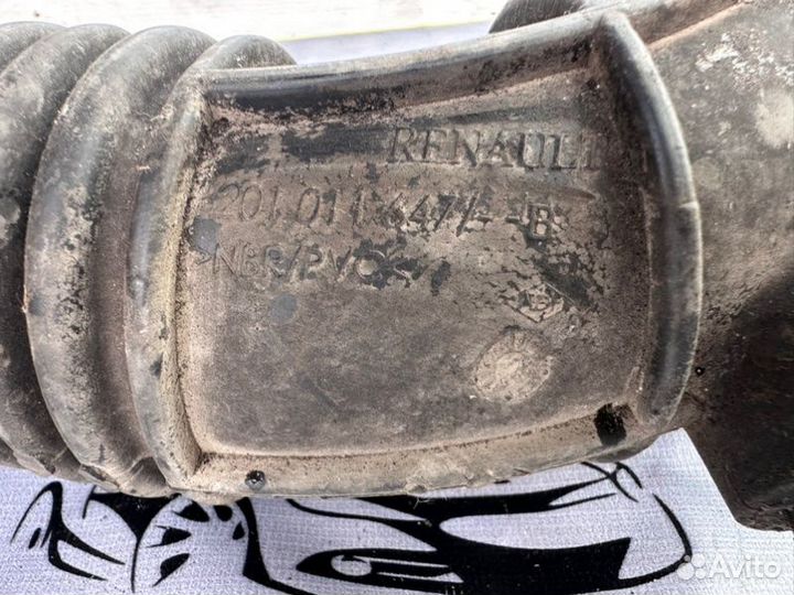 Патрубок воздушного фильтра Renault Fluence 1