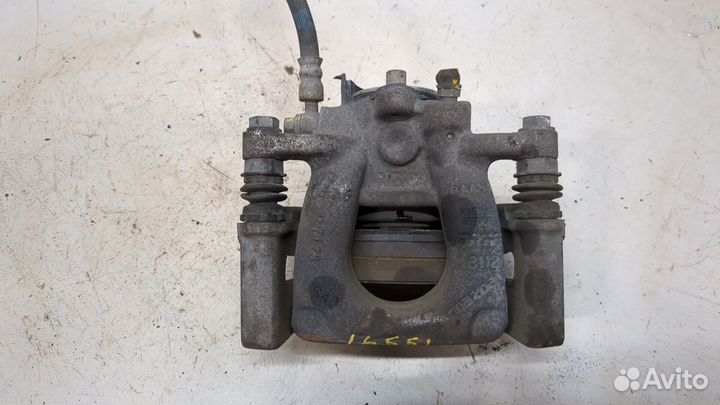 Суппорт Mazda 3 (BM), 2017